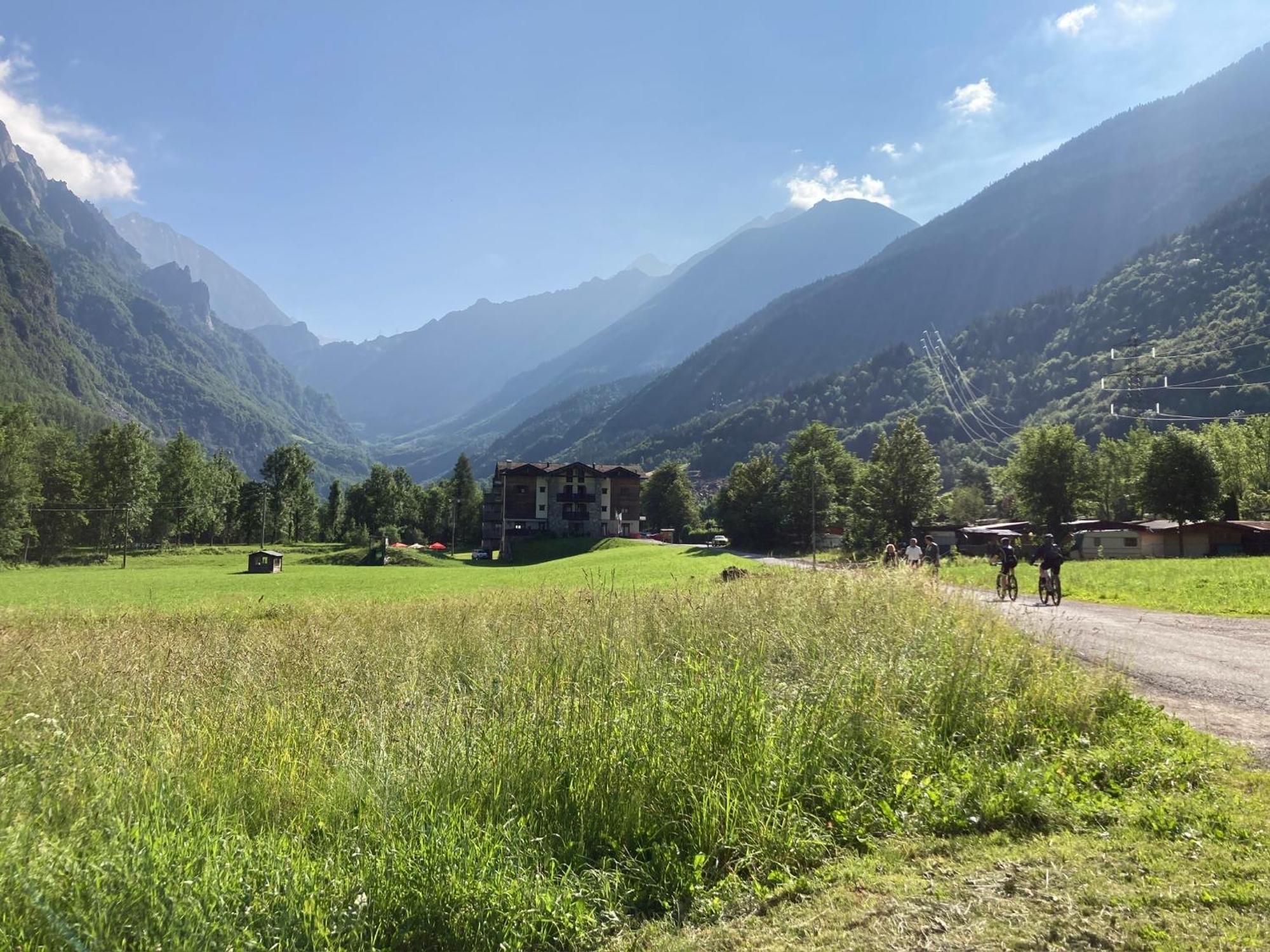 Finestra Sulle Alpi Orobie Valbondione Exterior foto